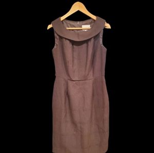 Sophisticated dress with the cutest boat neckline